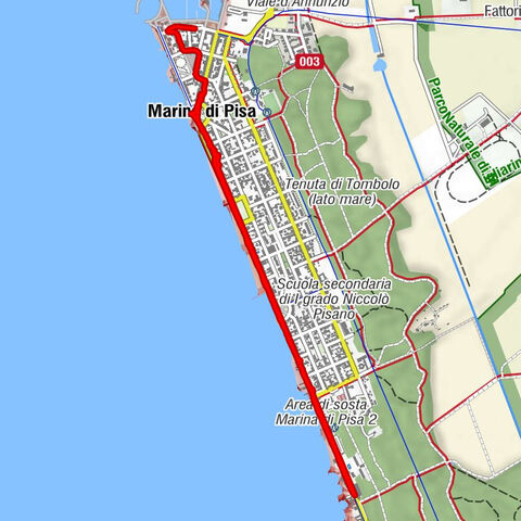 Passeggiata a Marina di Pisa sul mare