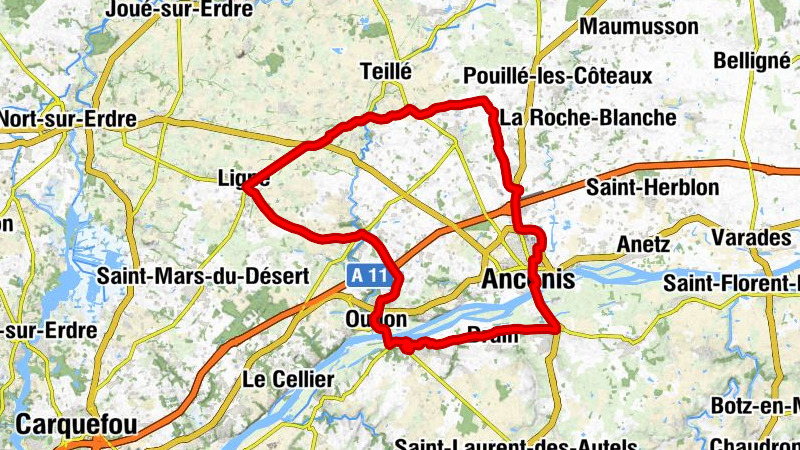 Le Moulin du Château Rouge - Église Sainte-Madeleine - Église Saint-Pierre - Le Château Rouge